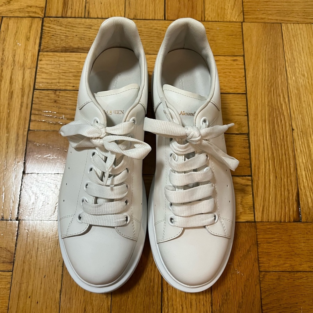 Alexander McQueen White Leather Platform Lace-Up Sneakers